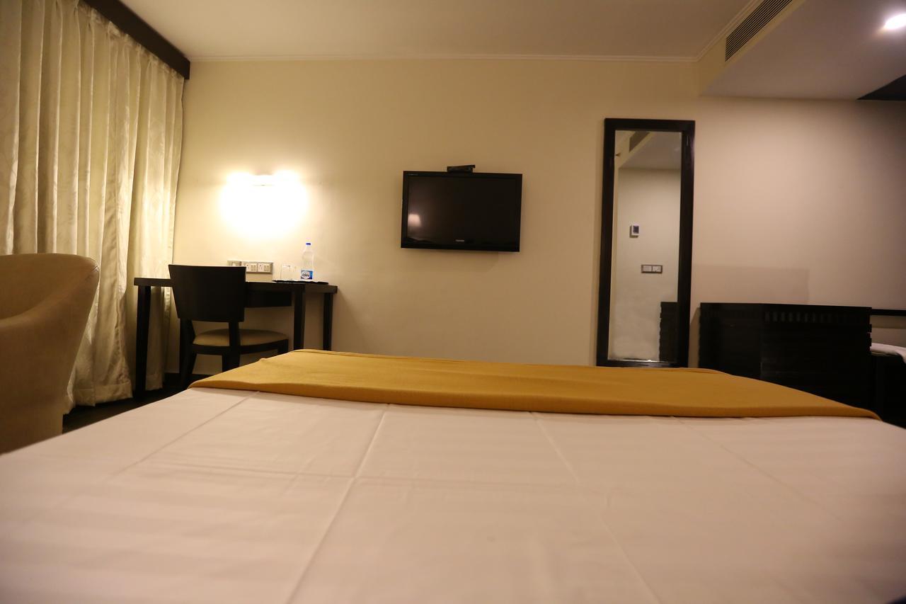 Hotel La Castle Chennai Dış mekan fotoğraf